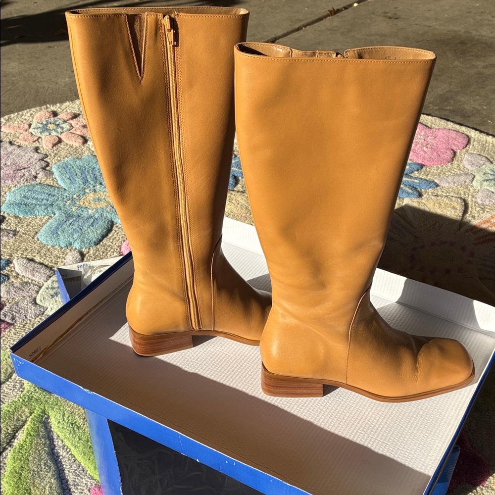 White Mountain Camel Heeled Boots